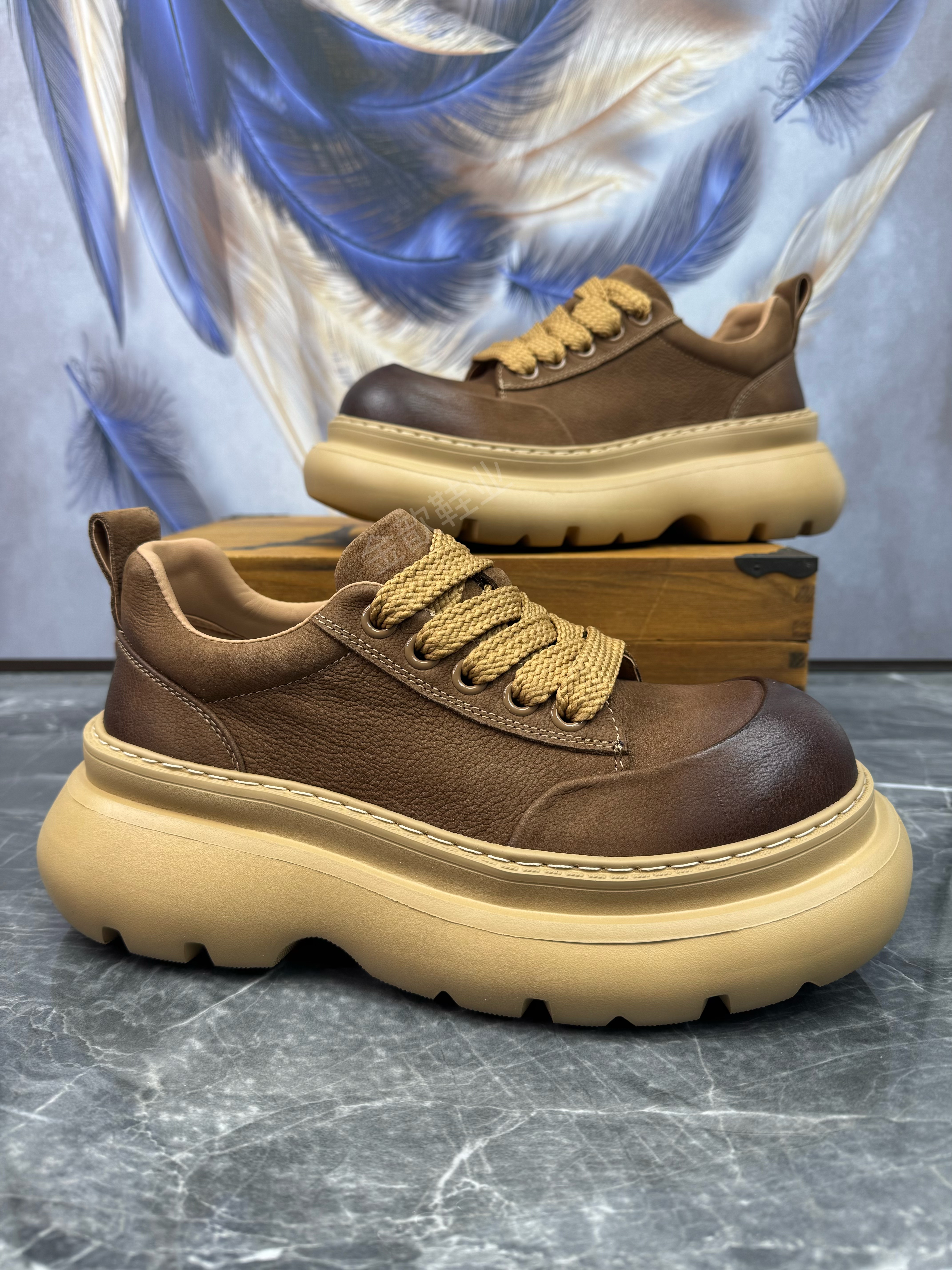 男鞋2025冬季新款头层牛皮轻便厚底增高简约百搭真皮大头休闲潮鞋,淘宝优惠券,粉丝福利购,淘宝优惠卷