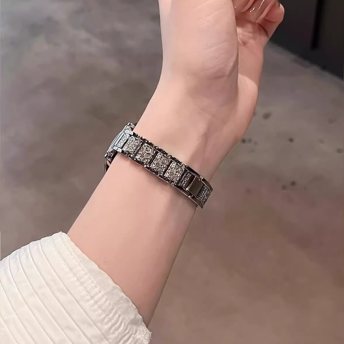 适用OPPO X2Mini表带新品女款手链watchx2满天星闪钻金属腕表腕带YS智能42mm女士时尚链高级感女式轻奢创意带 - 图2