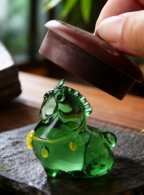手工彩色透明琉璃马桌面摆件