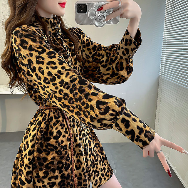 Loose long sleeve leopard print stand collar fashion shirt