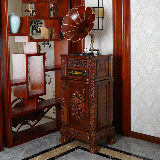 Big speaker machine vinyl record player today