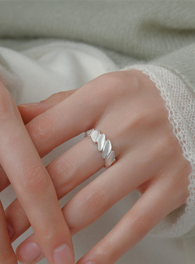 梵灵简约设计叶序戒指简约百搭