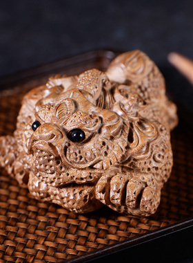 绿檀文玩手把件招财进宝工艺品