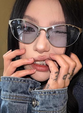 科技感甜美粉蓝墨镜猫眼时尚