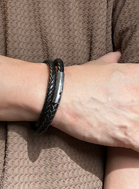 男简约百搭手链钛钢高级感