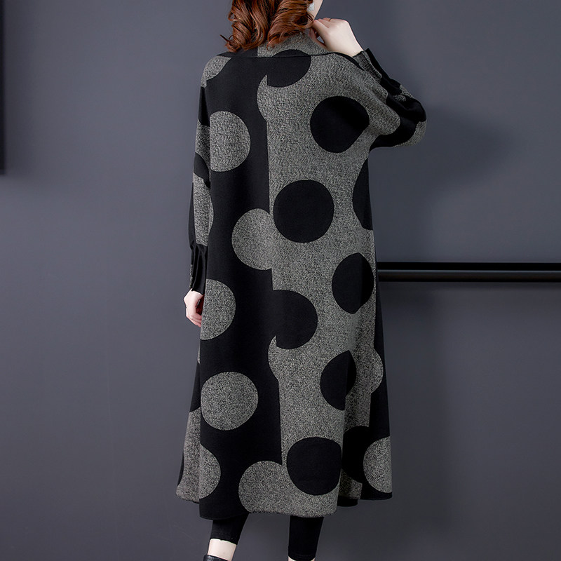 大码女装2020新款胖mm妈妈百搭风衣 黛貌大码女装