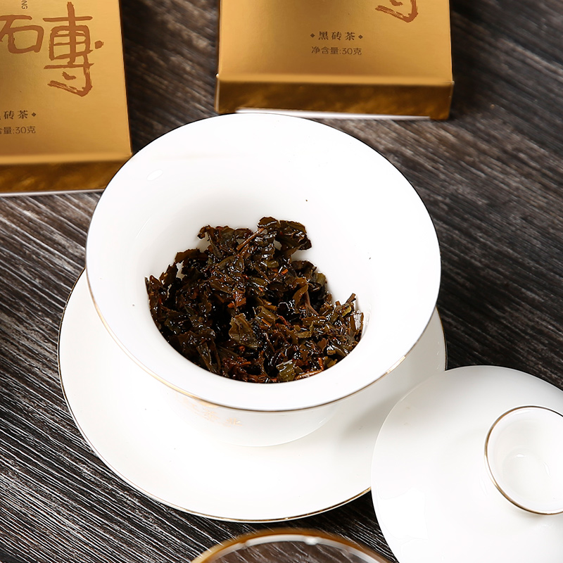 五粮液集团尖庄高光礼盒50度浓香型白酒500ml*2川红黑茶30g