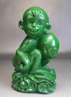 绿色木雕猴子摆件十二生肖实木头猴家居办公装饰送礼品红木工艺品