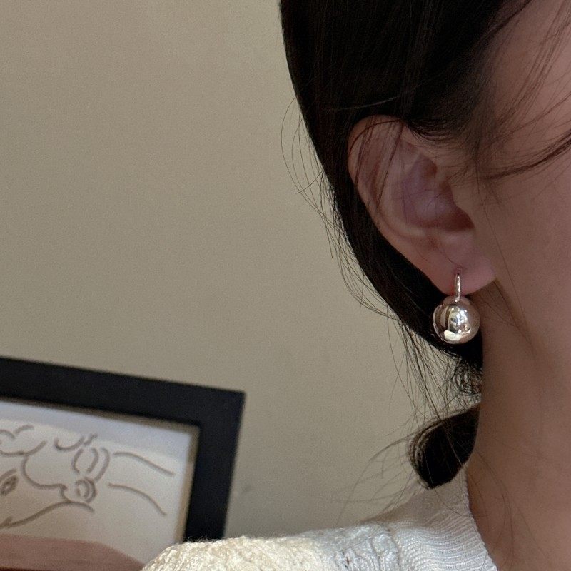S925纯银韩版小众设计感圆球重工耳扣韩式风简约复古款字母耳环,淘宝优惠券,粉丝福利购,淘宝优惠卷
