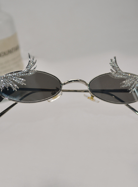 遮阳镜复古女满钻翅膀太阳镜墨镜