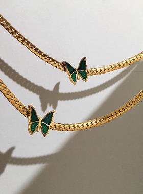 绿色蝴蝶复古锁骨链18k金钛钢蛇骨链ins高级感轻奢小众设计项链女