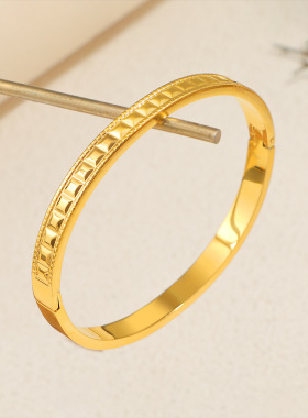 钛钢立体方块手镯1234