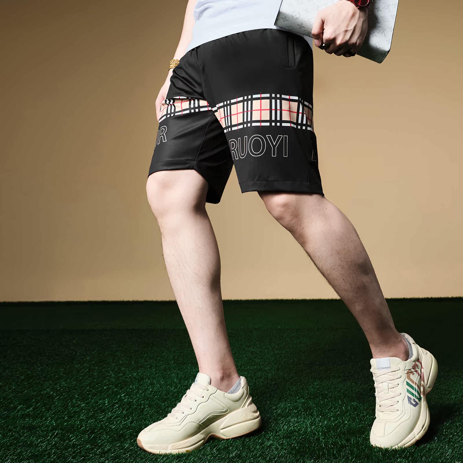 ZOUK男士裤子2022新款格纹印花休闲五分裤冰丝短裤男潮牌夏季百搭,淘宝优惠券,粉丝福利购,淘宝优惠卷