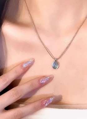 清新海洋风海蓝宝项链灵动造型设计如海浪般的流线搭配深邃蓝色