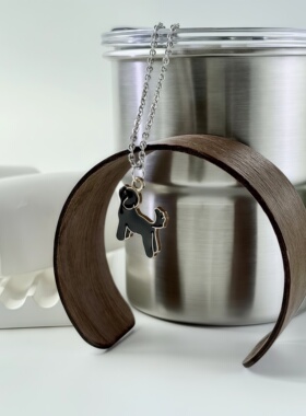 黑色小狗抬头吊坠可爱卡通新款简约百搭冷风个性小众情侣嘻哈项链