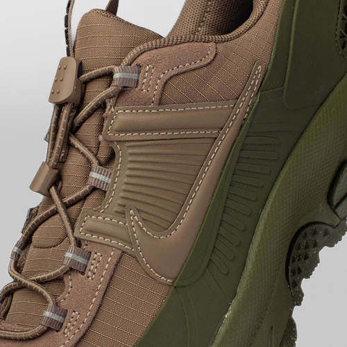NIKE ZOOM VOMERO 5 ROAM 舒适防水低帮城市通勤跑步鞋FV2295-201 - 图0