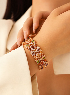 新款奢华镶嵌手链高贵优雅颜值奢华时尚水晶锆石手镯送闺蜜礼物