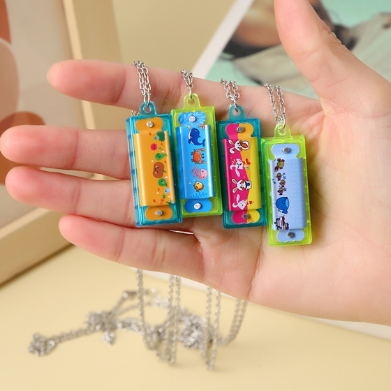 Children's mini harmonica 4-hole 4-tone harmonica necklace children's graduation season small gifts prizes kindergarten small gifts