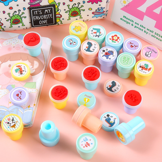 Teacher comment seal children's cartoon small seal teacher praises and encourages kindergarten students class practical gifts