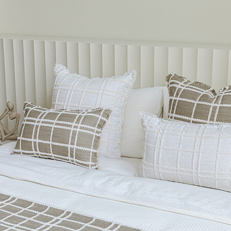 简约现代酒店民宿床品套件床尾巾靠枕卡其色设计师样板间床旗抱,淘宝优惠券,粉丝福利购,淘宝优惠卷