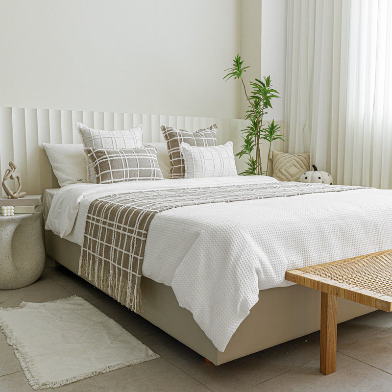 简约现代酒店民宿床品套件床尾巾靠枕卡其色设计师样板间床旗抱,淘宝优惠券,粉丝福利购,淘宝优惠卷