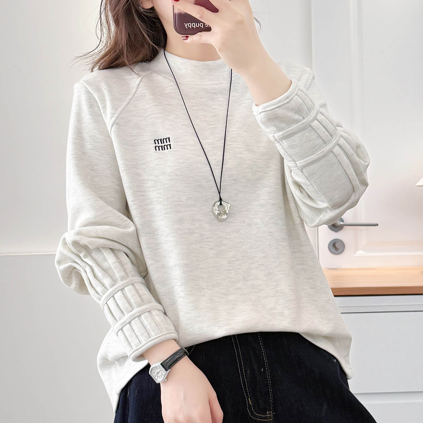 大码女装半高领加厚刺绣设计感打底衫200斤胖mm压褶收口袖绒衫韩,淘宝优惠券,粉丝福利购,淘宝优惠卷