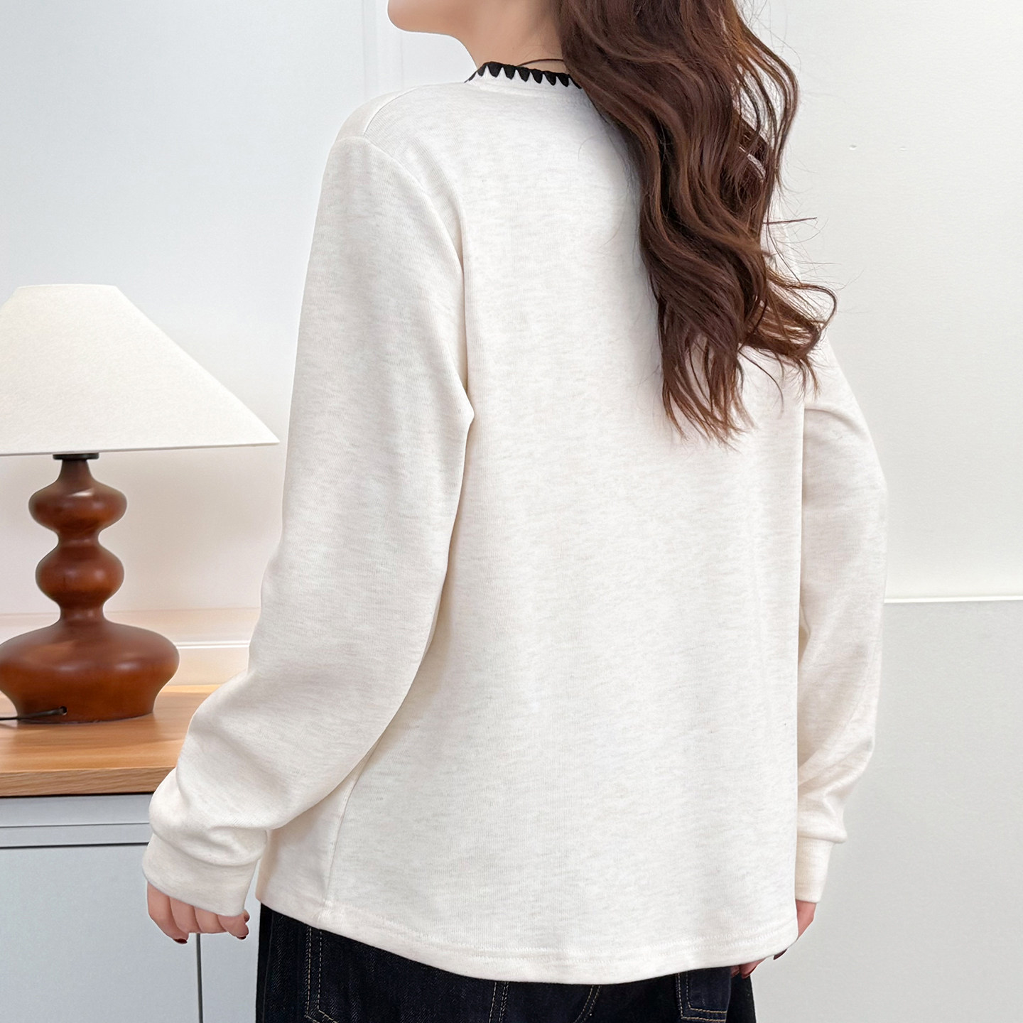 大码女装时尚加绒加厚宽松休闲上衣胖mm老钱风设计感刺绣卫衣打底,淘宝优惠券,粉丝福利购,淘宝优惠卷