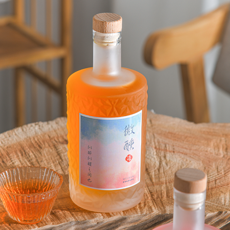 Creative glass wine bottle sealed household fruit wine bottle