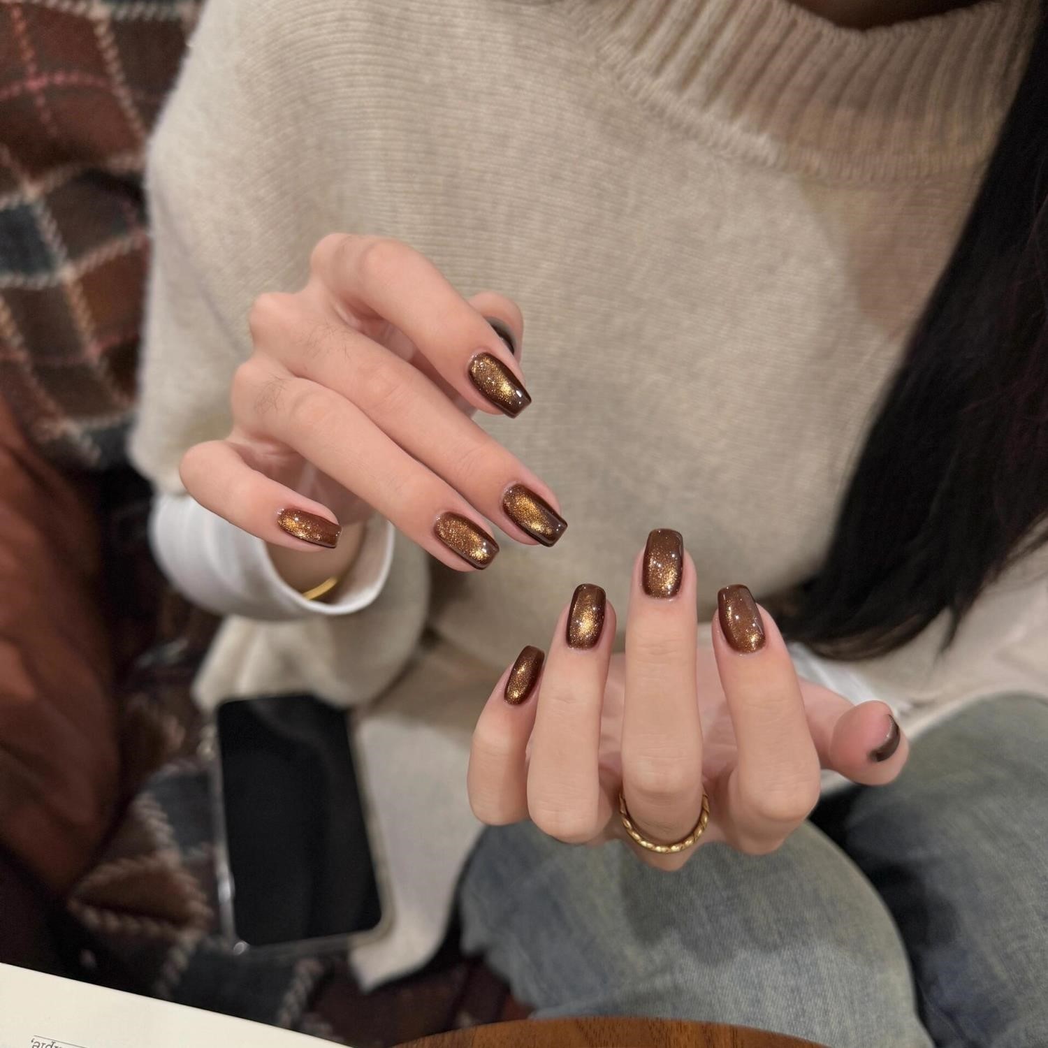 手工秋冬复古显白深棕金光贵气猫眼美甲高级感穿戴甲短款2025新款,淘宝优惠券,粉丝福利购,淘宝优惠卷