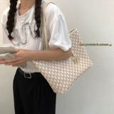 Летняя вместительная и большая сумка через плечо, небольшая дизайнерская сумка на одно плечо, 2023, популярно в интернете