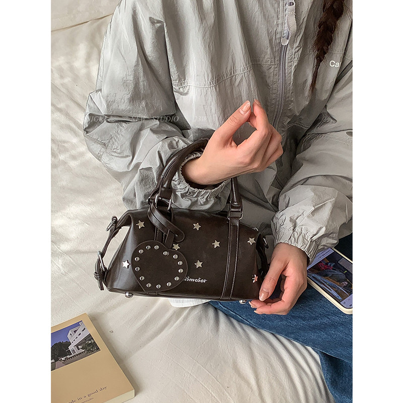 韩系小众设计复古手拎包包女2025新款秋冬单肩斜挎包通勤波士顿包,淘宝优惠券,粉丝福利购,淘宝优惠卷