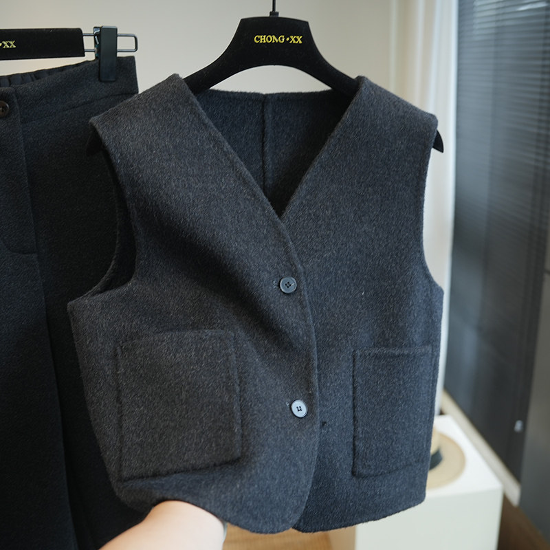 虫小小 羊毛羊驼毛双面呢内搭背心叠穿马甲女毛呢短外套秋冬A73J,淘宝优惠券,粉丝福利购,淘宝优惠卷