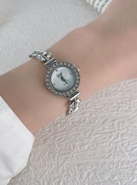 跨境热销镶钻美人鱼手表轻奢水钻树叶抽拉式石英表高级感小众