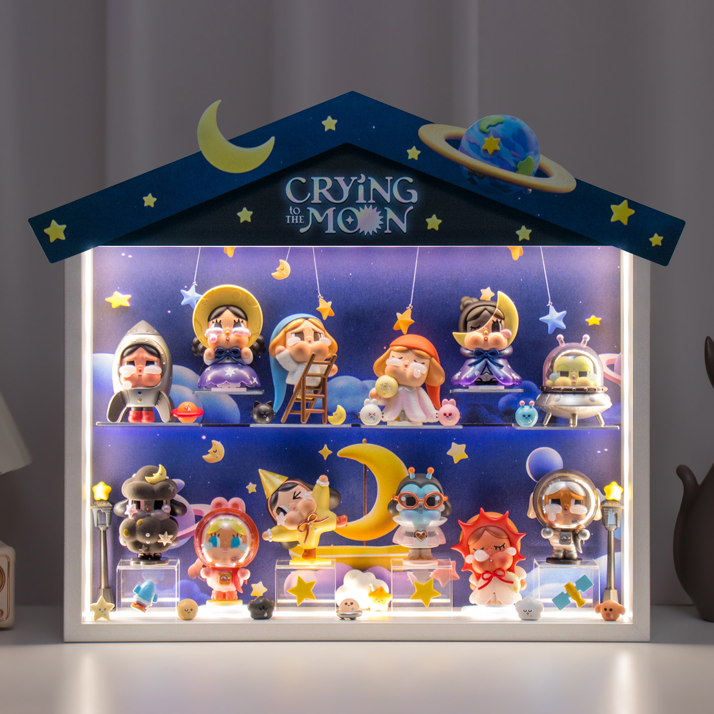 适用POPMART泡泡玛特哭娃CRYBABY出走的月亮系列盲盒场景展示盒,淘宝优惠券,粉丝福利购,淘宝优惠卷