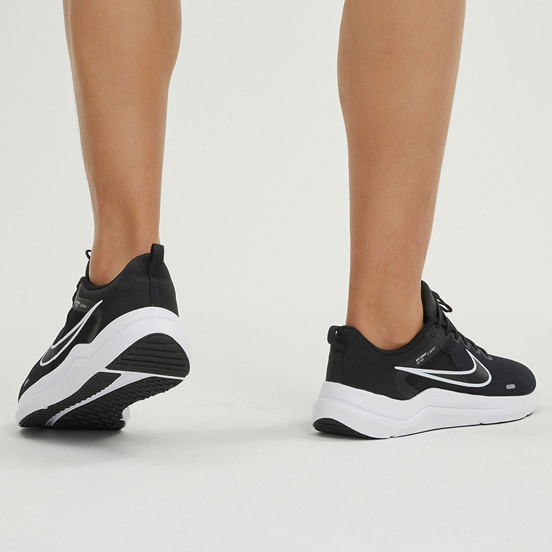 nike 2023年春季新款耐磨训练男鞋 TOPSPORTS跑步鞋