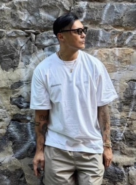 日系小众设计师款余文乐同款不规则凹凸镜腿黑框眼镜几何太阳墨镜