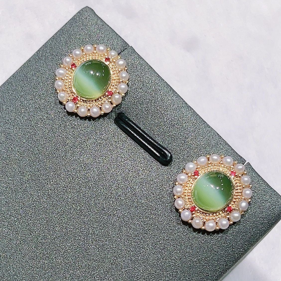 天然和田玉碧玉老料猫眼耳钉镶珍珠18k金镶嵌耳钉,淘宝优惠券,粉丝福利购,淘宝优惠卷