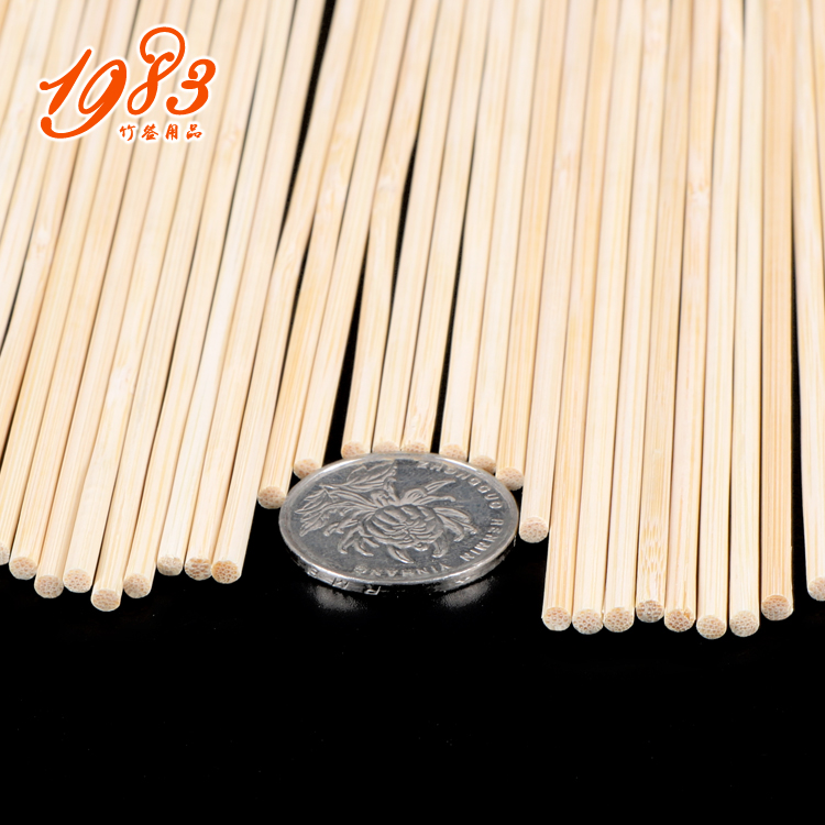 3.0mm 短香肠鸡排烧烤一次姓关东煮小竹签子 支 竹签批发 15cm 500 3.0mm 短香肠鸡排烧烤一次姓关东煮小竹签子 支 竹签批发 15cm 500