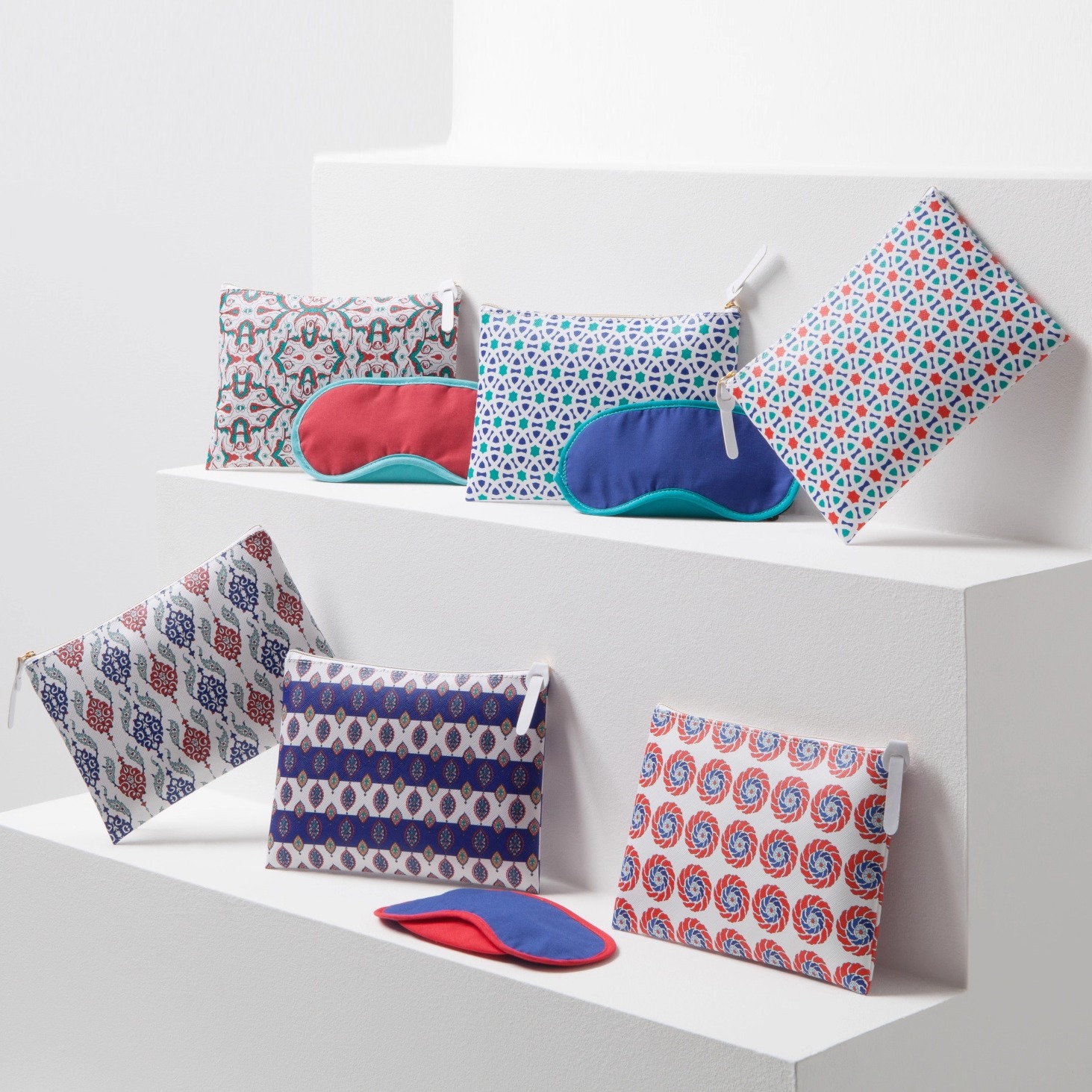 土航定制!旅行6件套!艺术图案洗漱包小号化妆包拖鞋眼罩袜套装 - 图2