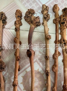 山茶木健身锤子 黑果木按摩锤痒痒挠疙瘩木质健身敲打锤景区热 卖