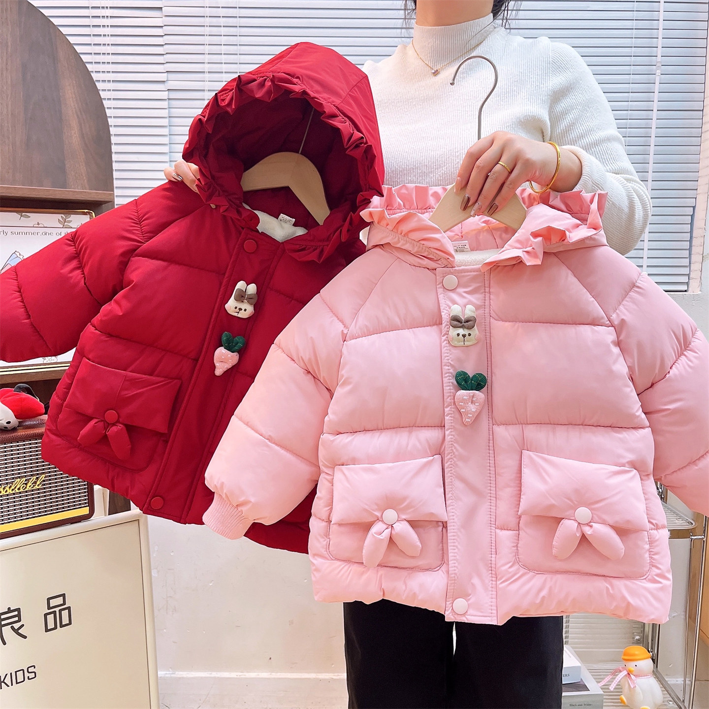 女童加绒加厚棉服2026冬季新款儿童卡通兔子花边连帽保暖棉衣外套,淘宝优惠券,粉丝福利购,淘宝优惠卷
