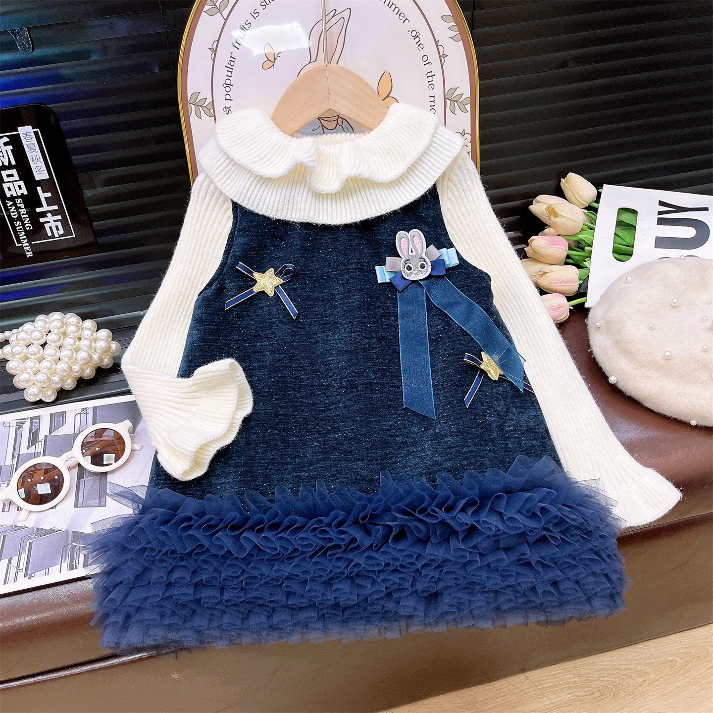 韩韩良品女童甜美夹棉背心裙2025冬季新款小兔子星星蓬蓬边连衣裙,淘宝优惠券,粉丝福利购,淘宝优惠卷