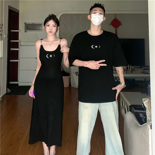 小众设计感情侣装夏季2024韩版短袖T恤女连衣裙法式一裙一衣ins潮-图2