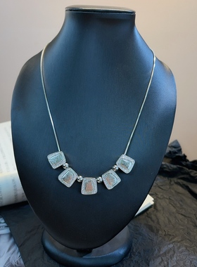 新款轻奢金属方块吊坠项链女金属链条高级感锁骨链颈链