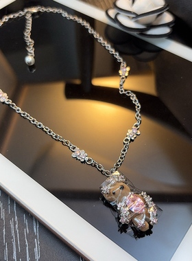 新款彩钻小熊吊坠项链女轻奢小众锁骨链女设计感高级颈链