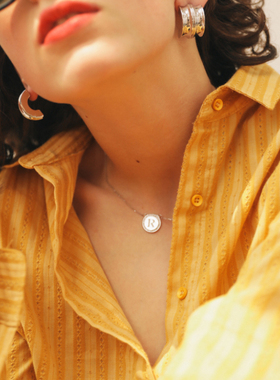 925银锆石镶嵌字母锁骨链