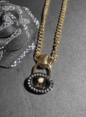 黄铜2026新款小香风锁头项链耳环套装女锁骨链轻奢风高级感耳钉