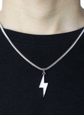 贝母纹闪电吊坠情侣钛钢项链