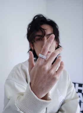 情侣欧美嘻哈满钻戒指