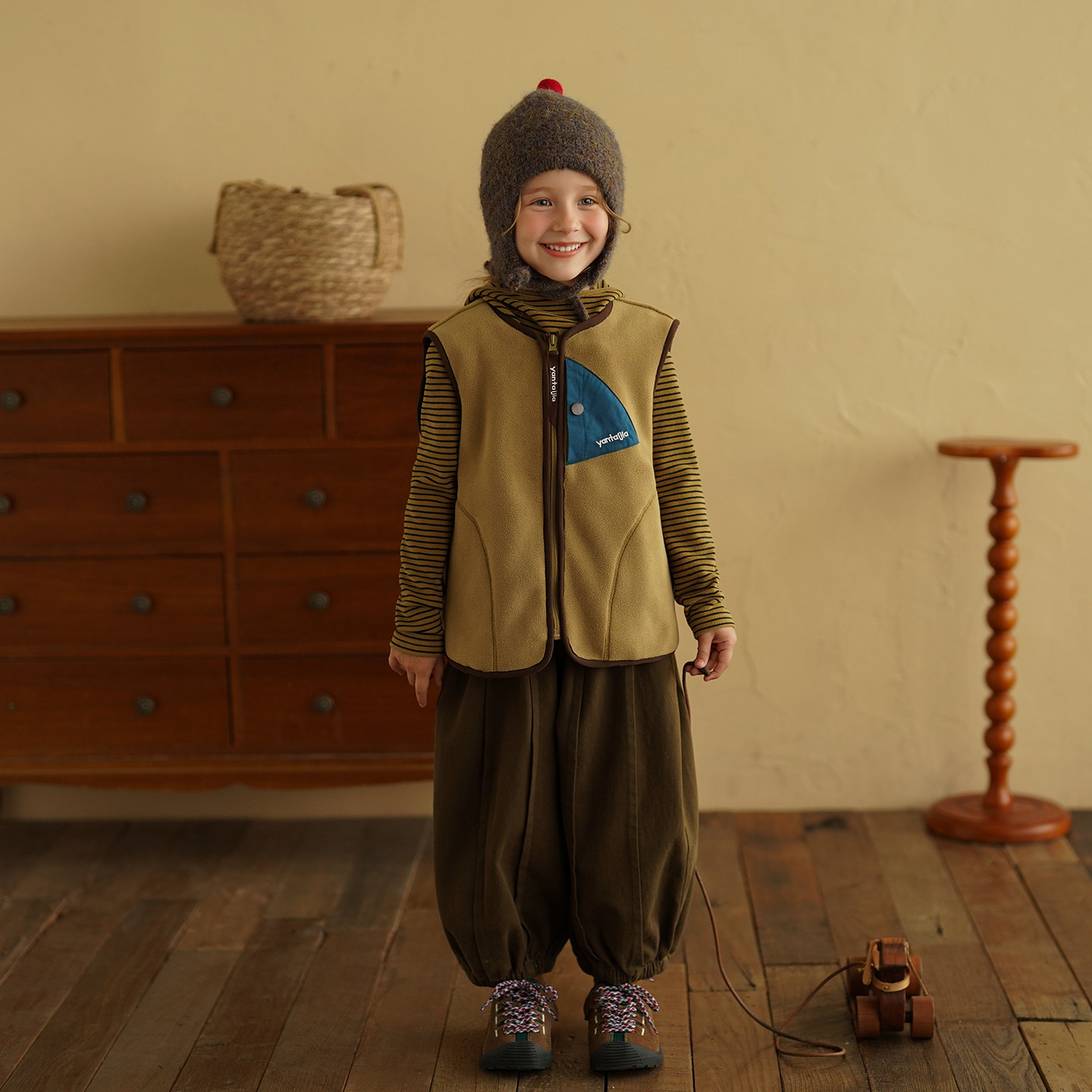 砚台家童装女童复古混色针织羊毛球球护耳INS秋冬新款儿童毛线帽,淘宝优惠券,粉丝福利购,淘宝优惠卷